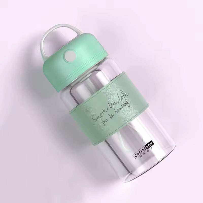 Vaso agitador eléctrico portátil – Ideal para batidos, proteínas y yogur. 🚀 Nuevo modelo práctico, ligero y perfecto para quienes buscan comodidad y rapidez al preparar sus mezclas. 🥤⚡