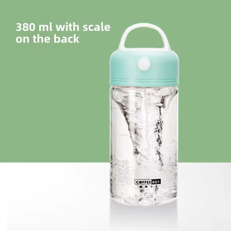 Vaso agitador eléctrico portátil – Ideal para batidos, proteínas y yogur. 🚀 Nuevo modelo práctico, ligero y perfecto para quienes buscan comodidad y rapidez al preparar sus mezclas. 🥤⚡